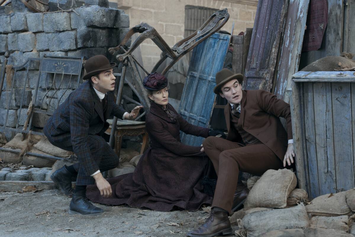 Prime Video_Young Sherlock_S1_Hero Fiennes Tiffin_Dónal Finn_Natascha McElhone (Photo credit_ Dan Smith)