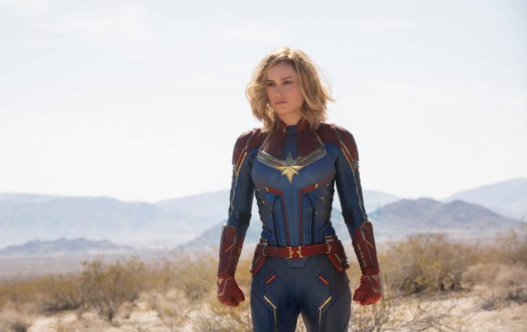 “CAPTAIN MARVEL”: IL TRAILER E LE IMMAGINI CON IL NOTO ELMETTO