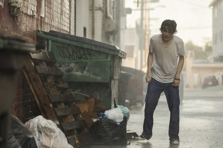 “BEAUTIFUL BOY”: l’uscita rimandata a giugno