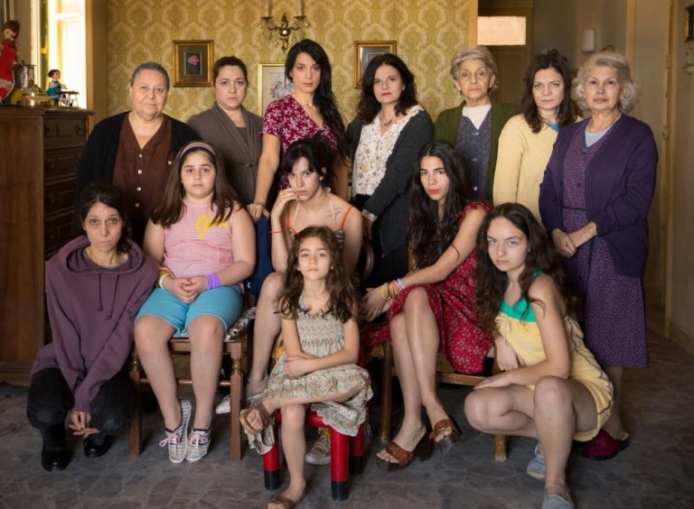 Emma Dante sul set del nuovo film “Le sorelle Macaluso”.