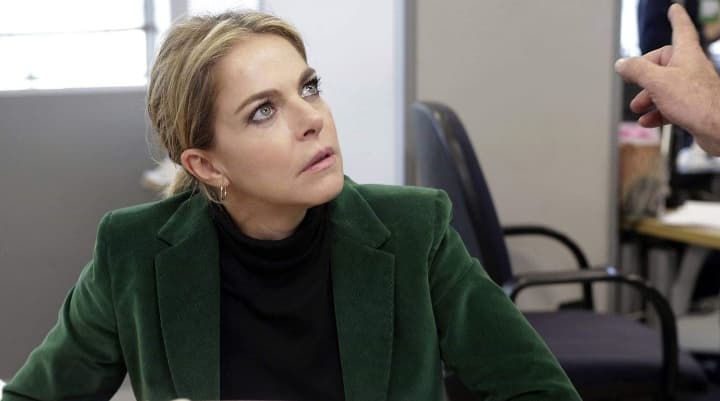 “A MANO DISARMATA”, di Claudio Bonivento con Claudia Gerini – il Poster Ufficiale.