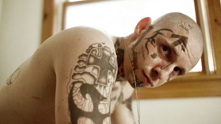 “SKIN”: il Trailer Ufficiale del film diretto da Guy Nattiv con protagonista Jamie Bell.