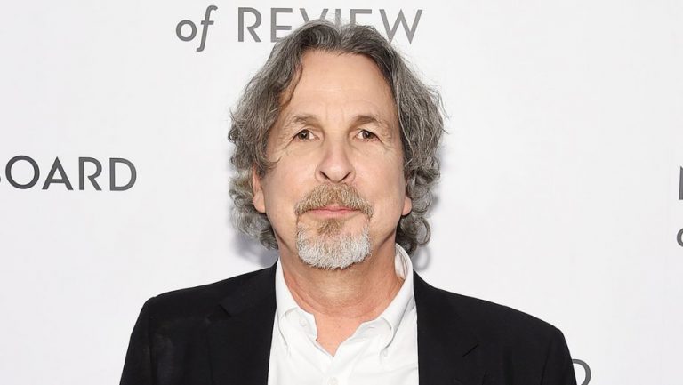 Peter Farrelly alla regia del film di guerra “The Greatest Beer Run Ever”