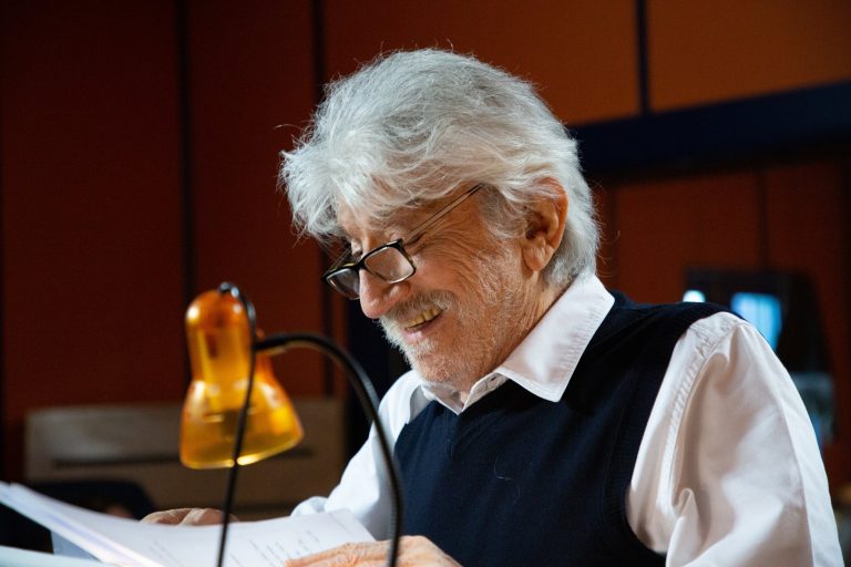 “ALADDIN”: Gigi Proietti voce italiana del Sultano di Agrabah.