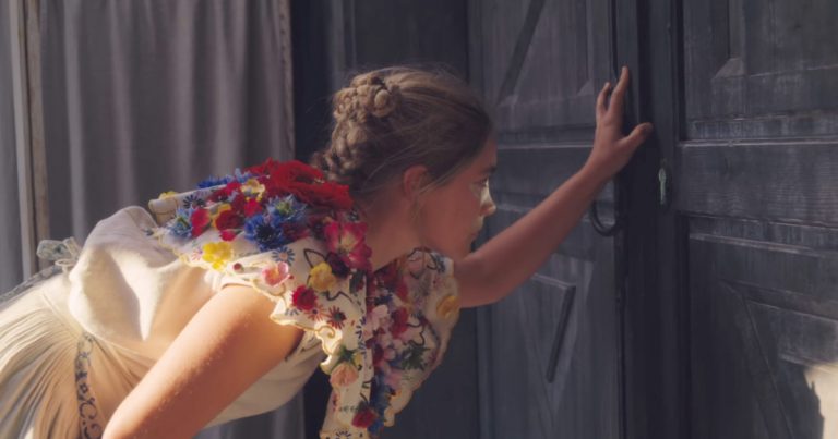 “MIDSOMMAR – IL VILLAGGIO DEI DANNATI”: Il Trailer Ufficiale Italiano.