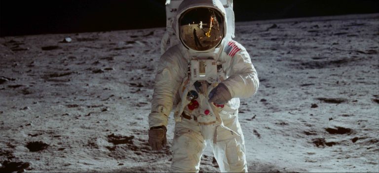“APOLLO 11”: al cinema per rivivere “in presa diretta” la storica missione della NASA – il Trailer.