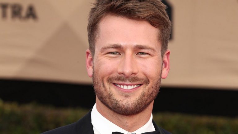 Glen Powell reciterà nella commedia “I want to f*** your Brother” di Melissa Stack.