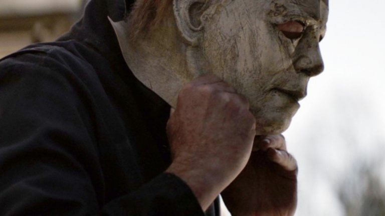 “Halloween 2”: Jason Blum e Jamie Lee Curtis stanno discutendo del sequel.