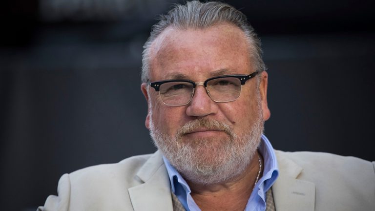 “Black Widow”: Ray Winstone si unisce al cast.