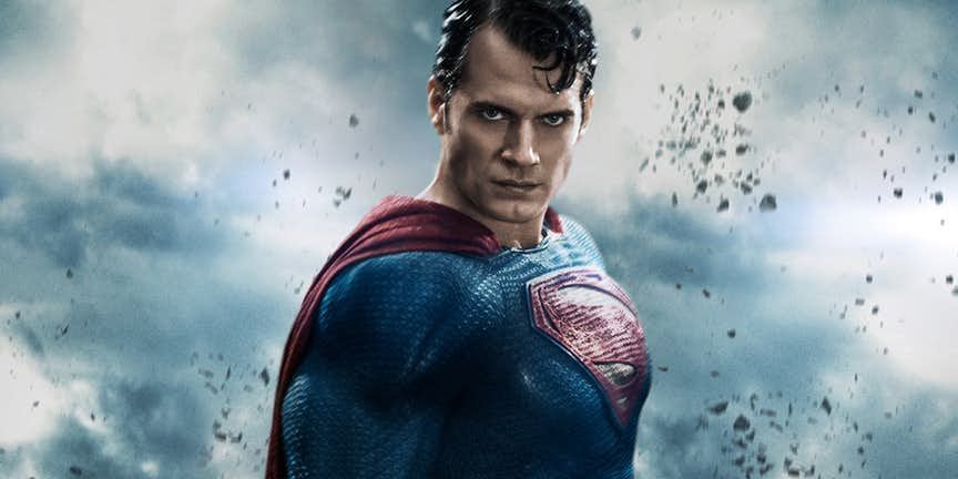 Henry Cavill disposto ad interpretare nuovamente Superman.