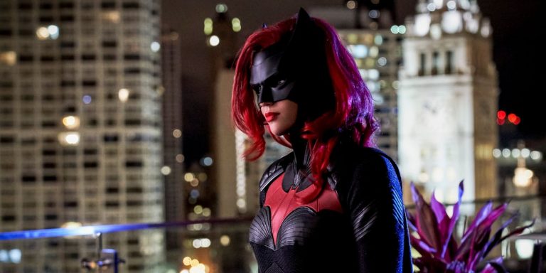 “Batwoman”: in che modo la serie si collega con l’Arrow-verse.