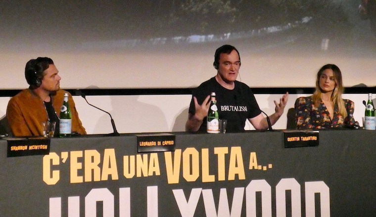 “C’ERA UNA VOLTA A…HOLLYWOOD”: il RESOCONTO dell’INCONTRO STAMPA con Quentin Tarantino, Leonardo DiCaprio e Margot Robbie.