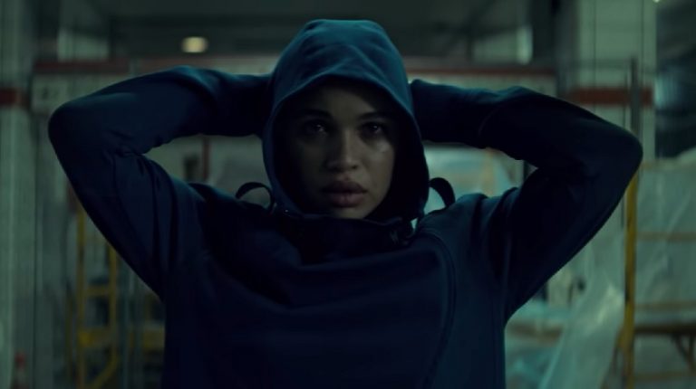 “In The Shadow of the Moon”, il Poster e Trailer Ufficiale del thriller Netflix diretto con protagonista Michael C. Hall