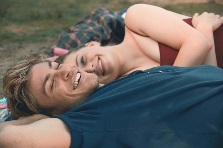 “Vicino all’orizzonte”, al cinema dal 24 ottobre 2019 – Poster e Prime Immagini