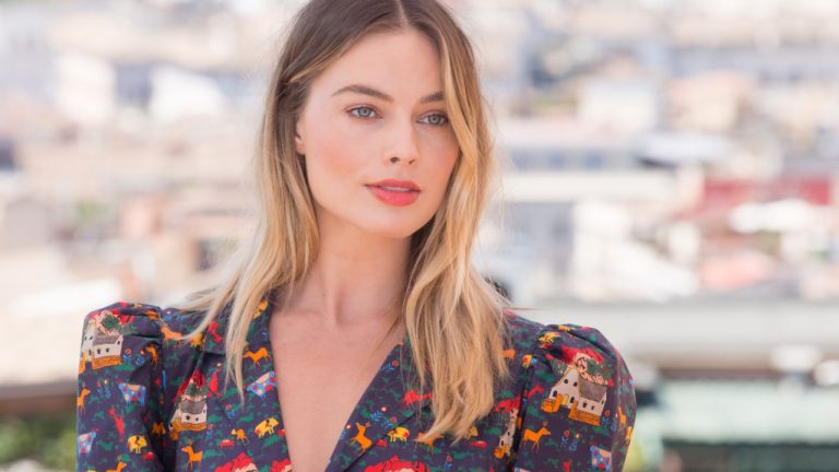 Margot Robbie l’attrice collaborerà con New Line per l’adattamento di “Folls Day”