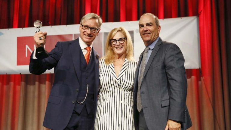 Il regista Paul Feig onorato con lo Spirit of the Industry Award