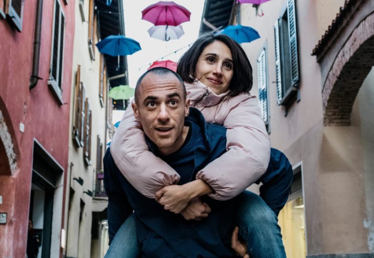 “L’Uomo Senza Gravità”, il Trailer Ufficiale del film di Marco Bonfanti con Elio Germano