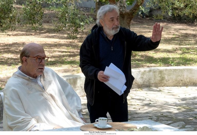 Hammamet: il poster del film di Gianni Amelio