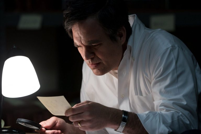 “Cattive Acque”, Nuove Immagini del film basato su una storia vera con protagonista Mark Ruffalo