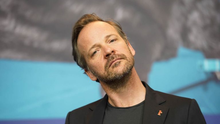 The Batman: Peter Sarsgaard nel cast del film di Matt Reeves