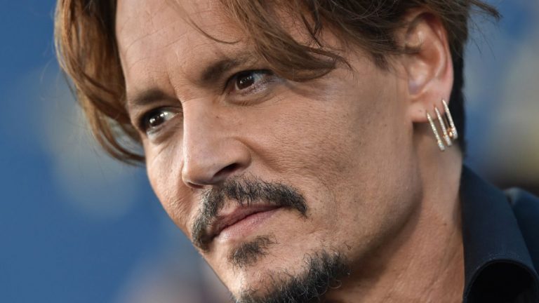 Johnny Depp produrrà il documentario sulla leggenda del punk folk irlandese Shane MacGowan