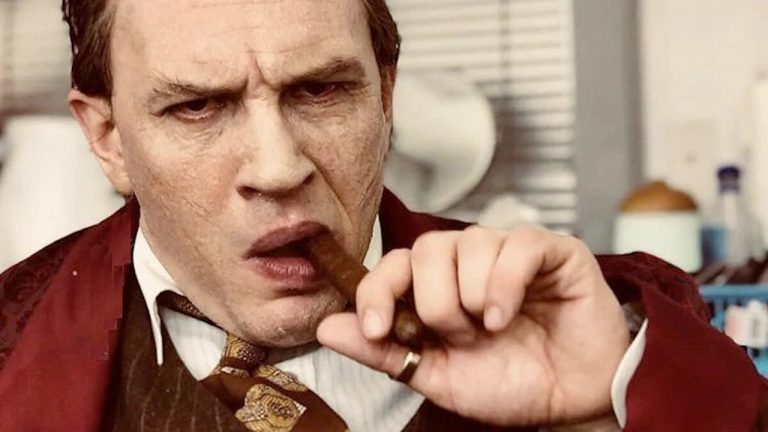“Capone”, il Poster Ufficiale del biopic con Tom Hardy nei panni del celebre gangstar americano