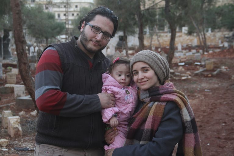 “Alla mia piccola Sama”, dal 28 maggio su Sky Arte il racconto di una giovane madre e della figlia durante il conflitto in Siria