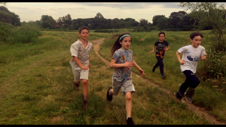 “Tuttinsieme”, il Poster e il Trailer del film di Marco Simon Puccioni in anteprima al Biografilm Festival