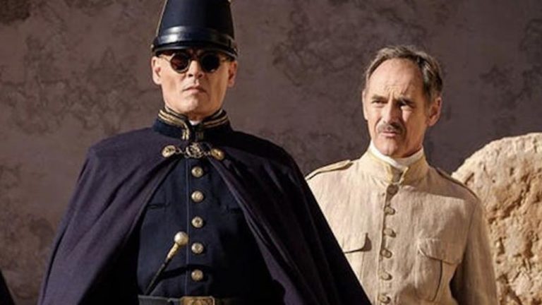 Waiting for the Barbarians: il trailer ufficiale del film con Johnny Depp, Mark Rylance e Robert Pattinson