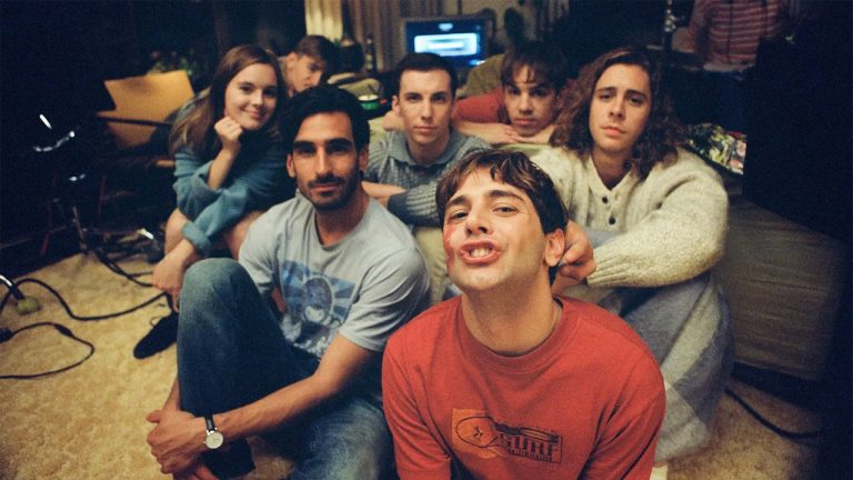 “Matthias & Maxime”: il Poster e il Trailer del film di e con Xavier Dolan dal 27 giugno su Miocinema e Sky Primafila Premiere 