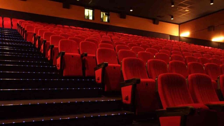 Cinema, si torna in sala senza l’obbligo della mascherina!