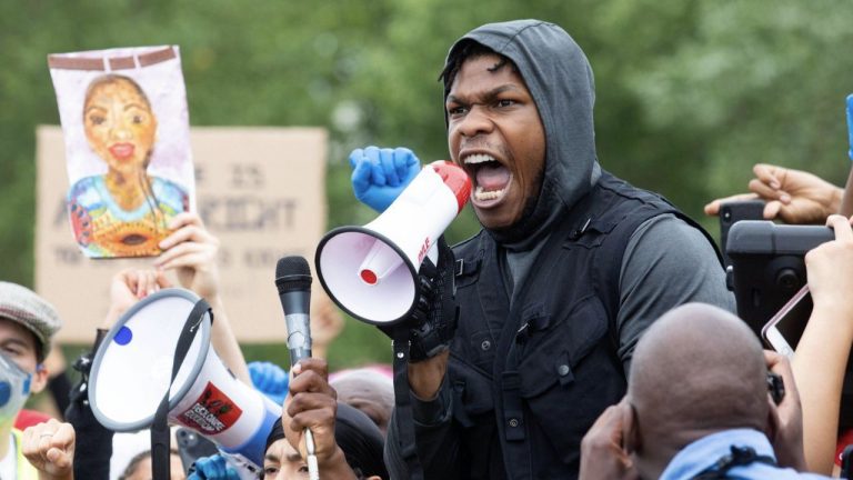 John Boyega e il suo emozionante discorso in favore di Black Lives Matter