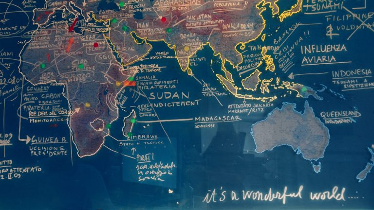 “Guerra e Pace”: il docufilm di Massimo D’Anolfi e Martina Parenti in concorso nella sezione Orizzonti di Venezia ‘77