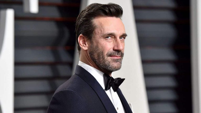 “Fletch – Un colpo da prima pagina”: Jon Hamm produrrà ed interpreterà l’adattamento tratto dal romanzo di Gregory Mcdonald