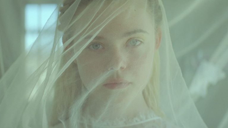 “Young Ones – L’Ultima Generazione”: il Trailer Ufficiale Italiano del film con Michael Shannon, Elle Fanning e Nicholas Hoult