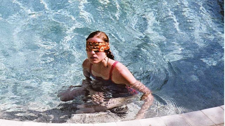 “Dogtooth”: il Poster e il Trailer del film di Yorgos Lanthimos arriverà nelle sale il 27 agosto