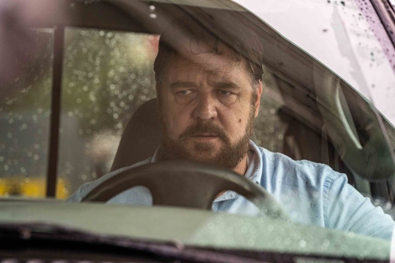 “Il Giorno Sbagliato”: il Poster e il Trailer Ufficiale Italiano del film con Russell Crowe al cinema dal 24 settembre
