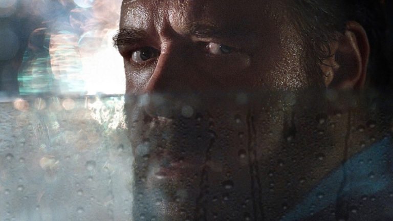 Box Office Italia: Russell Crowe balza in testa al botteghino con “Il Giorno Sbagliato” seguito da “Padrenostro”