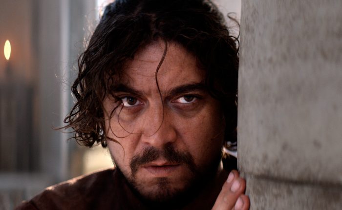 “L’ombra di Caravaggio”: la prima immagine di Riccardo Scamarcio nei panni del genio del Rinascimento nel film di Michele Placido