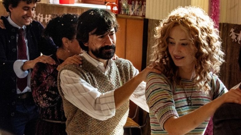 “Lacci”: le Clip e la Featurette con le interviste al regista Daniele Luchetti e al cast del film di apertura della 77esima Mostra del Cinema di Venezia