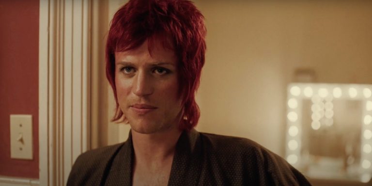 “Stardust”: Johnny Flynn è David Bowe nel Primo Trailer Ufficiale del biopic
