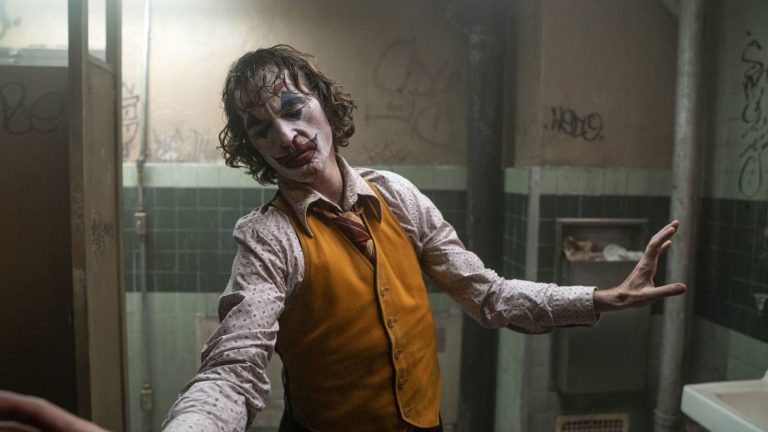 “Send in the Clowns”: Christian Costantino crea il suo drink ispirandosi al “Joker” di Joaquin Phoenix - Think Movies