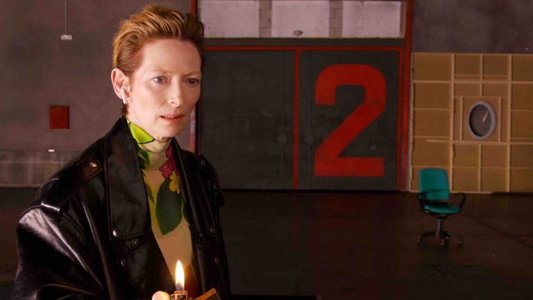 “The Human Voice”: Tilda Swinton nel Nuovo Trailer dell’adattamento diretto da Pedro Almodovar