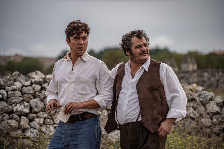 “L’Ultimo Paradiso”: il Trailer Ufficiale del film con Riccardo Scamarcio su Netflix il 5 febbraio