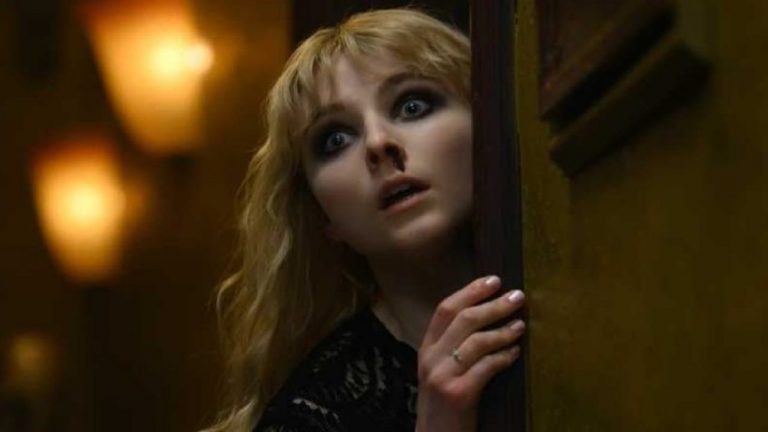 Last Night in Soho: Thomasin McKenzie nella nuova immagine