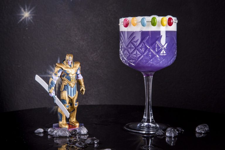 “Infinity Gauntlet”: il drink della crew de I Maestri del Cocktail ispirato a Thanos in “Avengers: Endgame”