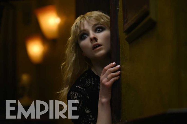 “Last Night in Soho”: Thomasin McKenzie nella Nuova Immagine dell’horror di Edgar Wright