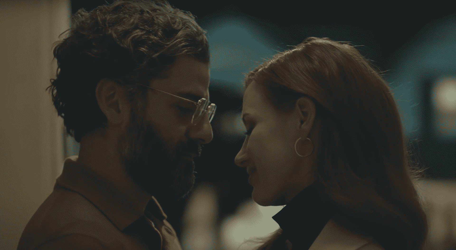 “Scene da un Matrimonio”: Michelle Williams e Oscar Isaac nelle prime immagini della serie HBO