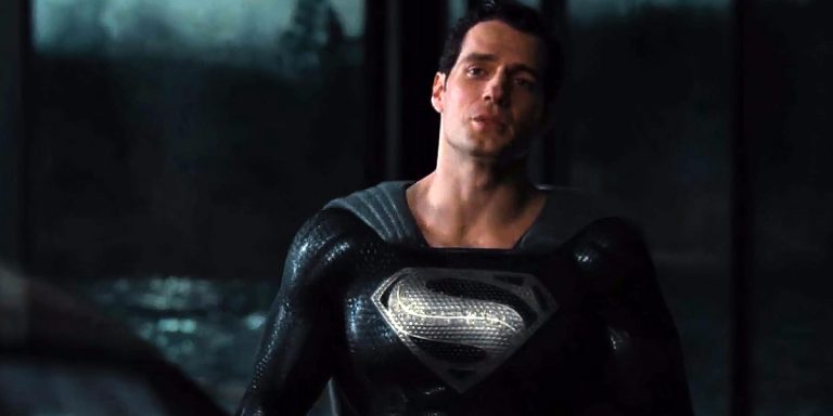 “Justice League Director’s Cut”: Superman con il Costume Nero nella Clip in Alta Definizione