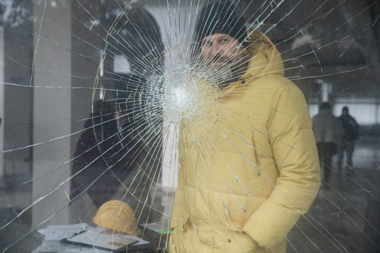 “Effetto Domino”: il film di Alessandro Rossetto arriva il 24 marzo su Sky Cinema Drama – il Trailer Ufficiale
